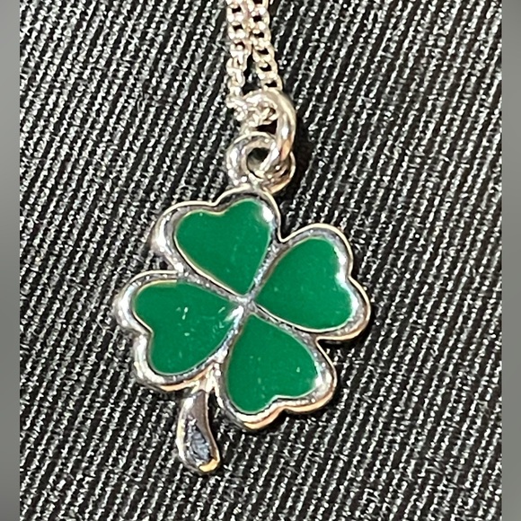 NWT Shamrock good luck charm on silver necklace 16”-18” long - Picture 1 of 3